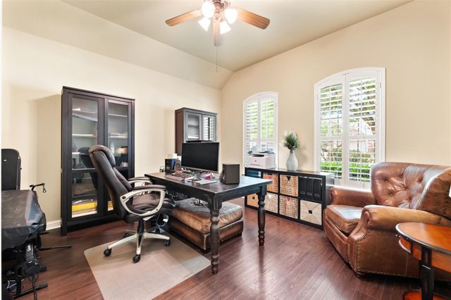 3117 Goldenoak CIR, Round Rock, TX 78681