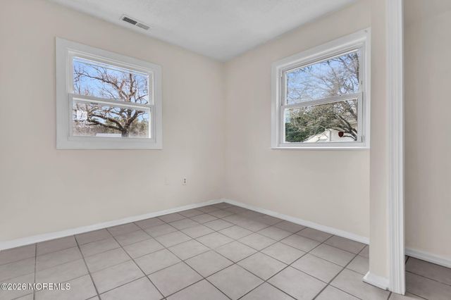 24 S Seas Court, Barnegat, NJ 08005