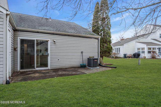 24 S Seas Court, Barnegat, NJ 08005