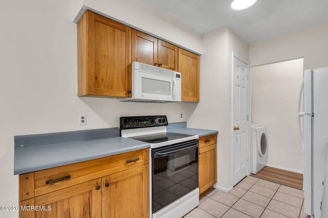 24 S Seas Court, Barnegat, NJ 08005