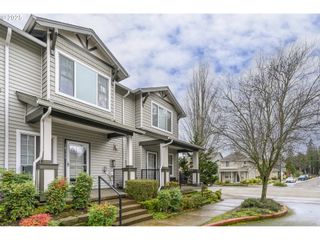 10795 Ne GATEWAY Pl, Hillsboro, OR 97006