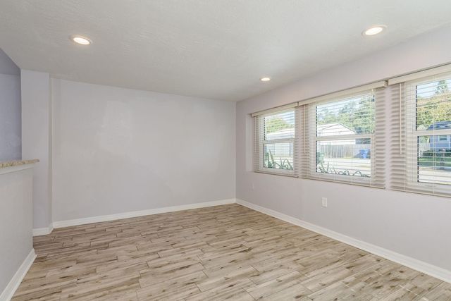 819 10TH STREET SW A, Largo, FL 33770