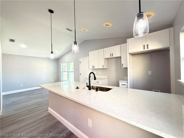 623 Lemon Avenue, Sebring, FL 33870