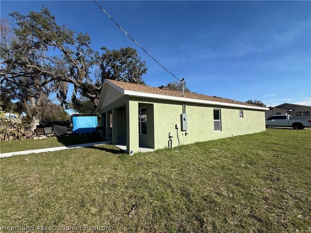 623 Lemon Avenue, Sebring, FL 33870