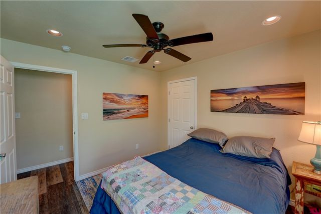 2102 Prairie, Rockport, TX 78382