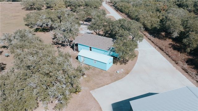 2102 Prairie, Rockport, TX 78382