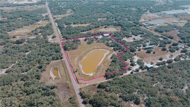 2102 Prairie, Rockport, TX 78382