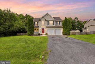294 TEAL RD N, Martinsburg, WV 25405
