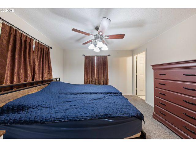 422 E 5TH St, Lafayette, OR 97127