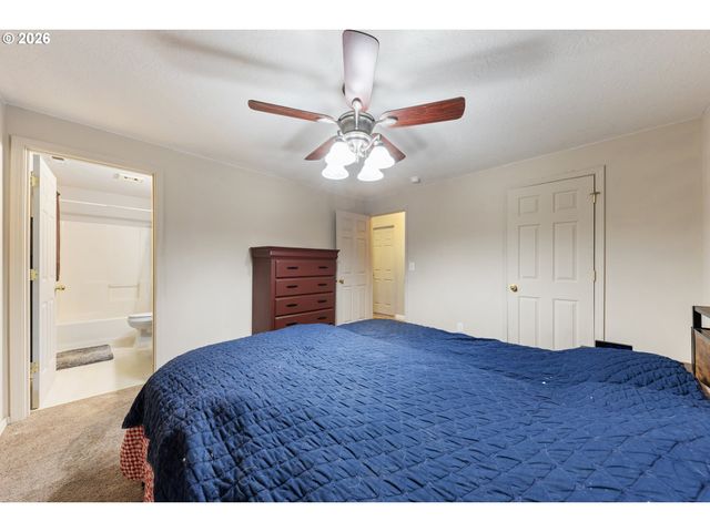 422 E 5TH St, Lafayette, OR 97127