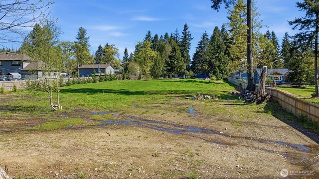 31061 W Lake Morton Drive SE, Kent, WA 98042