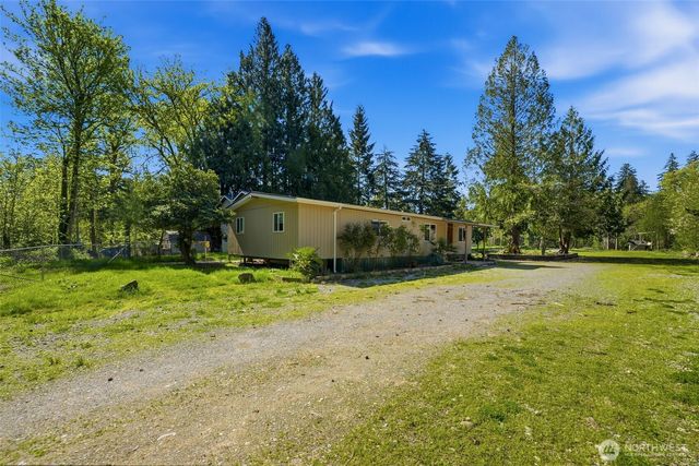 31061 W Lake Morton Drive SE, Kent, WA 98042