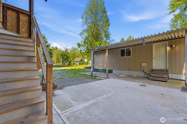 31061 W Lake Morton Drive SE, Kent, WA 98042