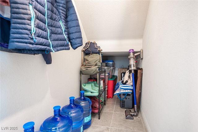 9889 Magnus Court, Las Vegas, NV 89178