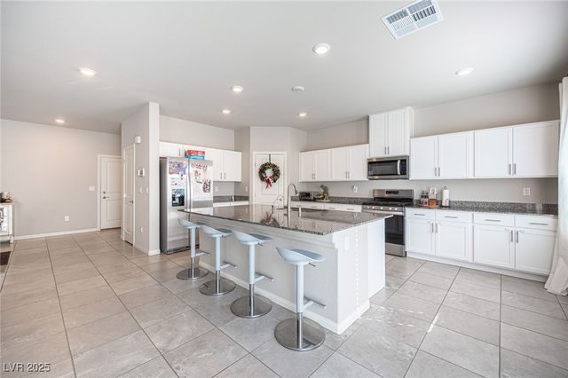 9889 Magnus Court, Las Vegas, NV 89178