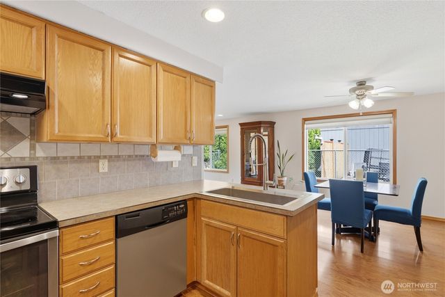 111 Mission Road, Kelso, WA 98626
