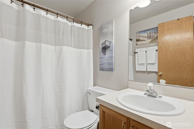111 Mission Road, Kelso, WA 98626