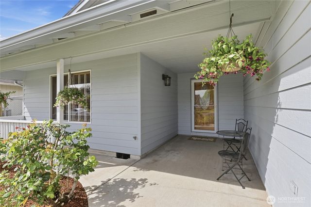 111 Mission Road, Kelso, WA 98626