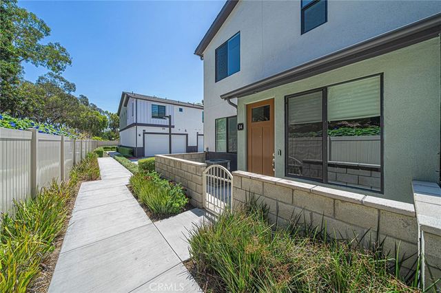 2775 W Pepper Tree, Anaheim, CA 92801