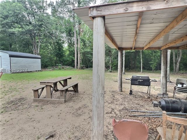 532 Stokes Bluff Rd, Garnett, SC 29922