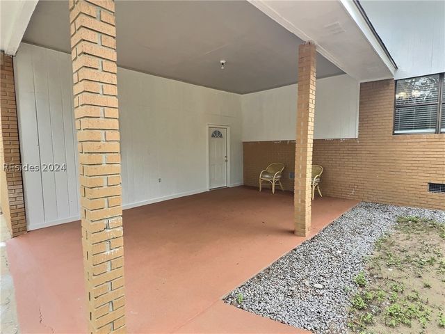 532 Stokes Bluff Rd, Garnett, SC 29922