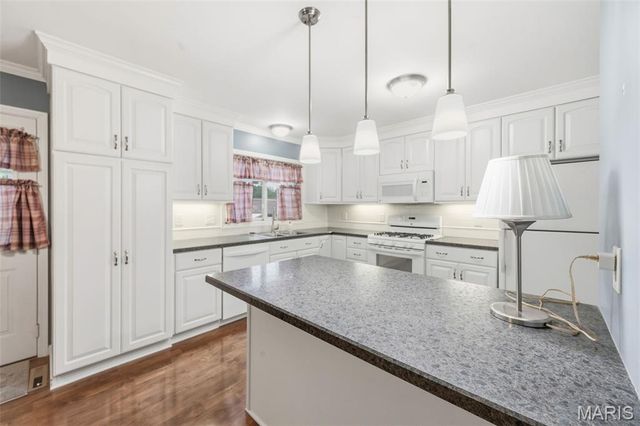 112 Clear Creek Drive, O'fallon, MO 63366