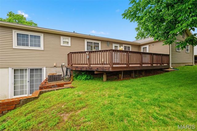 112 Clear Creek Drive, O'fallon, MO 63366