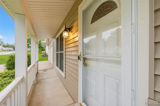112 Clear Creek Drive, O'fallon, MO 63366