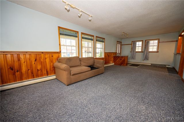 117 Chestnut Lane, Evans, NY 14006