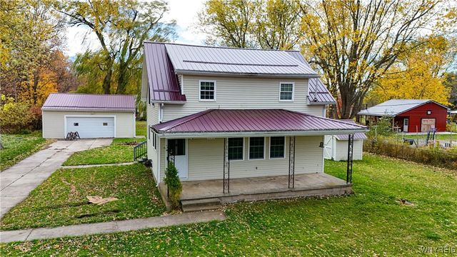 117 Chestnut Lane, Evans, NY 14006