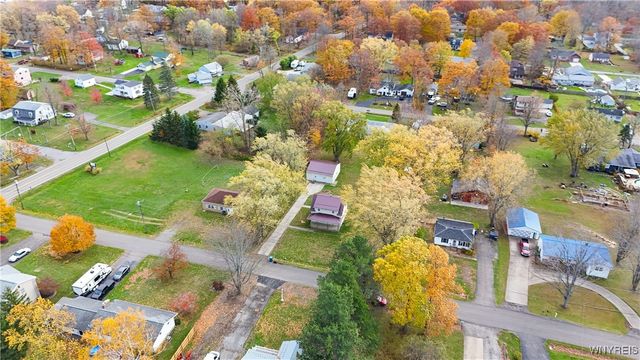 117 Chestnut Lane, Evans, NY 14006