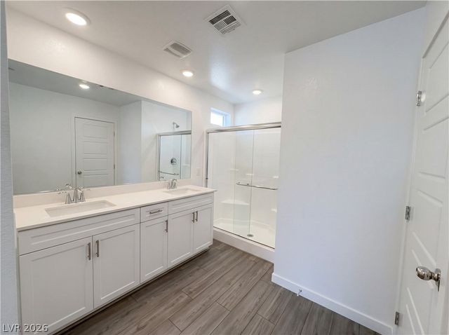 4250 Vivenda Street 1, Las Vegas, NV 89115