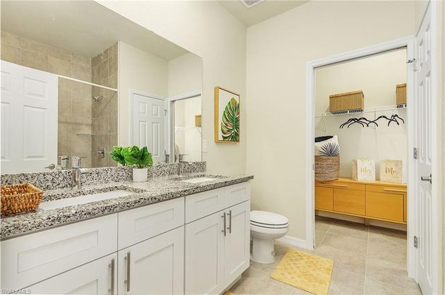 924 NE 11TH TER, Cape Coral, FL 33993