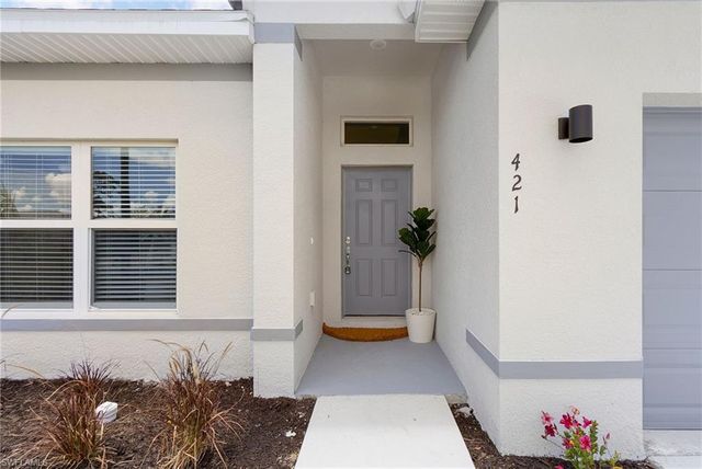 924 NE 11TH TER, Cape Coral, FL 33993