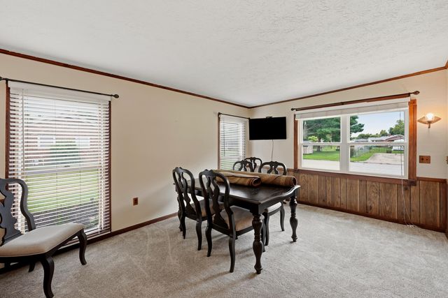 627 Greenbriar Drive, Harrodsburg, KY 40330