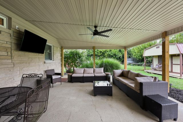 627 Greenbriar Drive, Harrodsburg, KY 40330