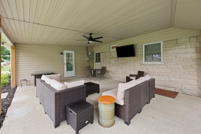 627 Greenbriar Drive, Harrodsburg, KY 40330