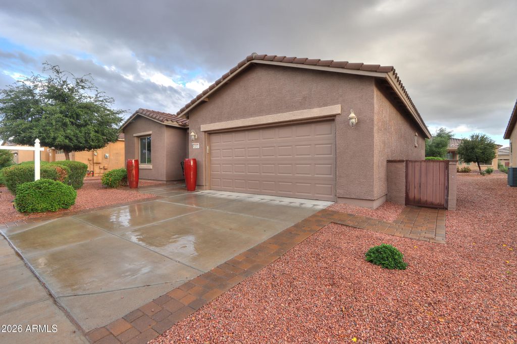 42693 W KINGFISHER Drive, Maricopa, AZ 85138 — photo 3