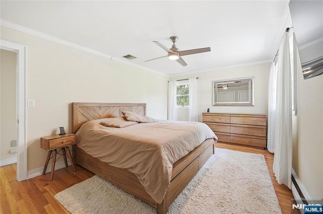 4 Ackerman Street, Waldwick, NJ 07463