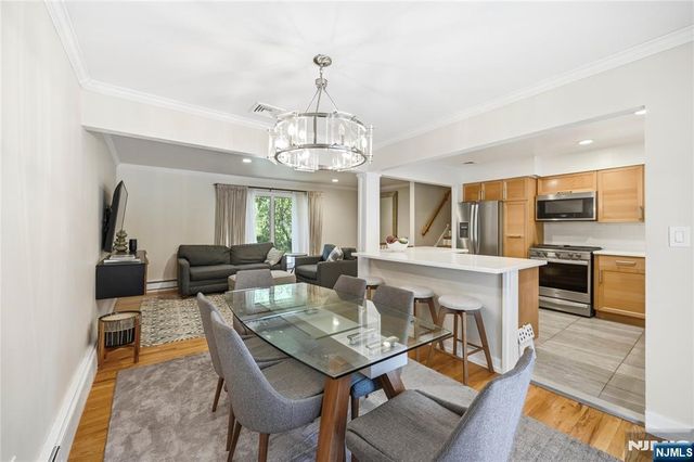 4 Ackerman Street, Waldwick, NJ 07463