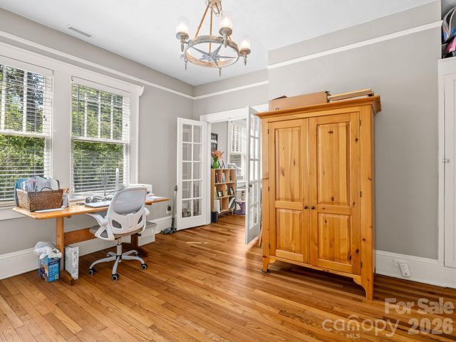 110 Grady Avenue, Tryon, NC 28782