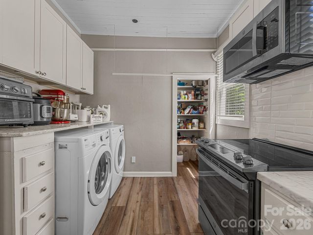 110 Grady Avenue, Tryon, NC 28782