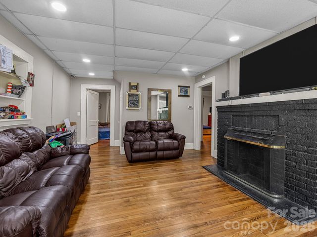 110 Grady Avenue, Tryon, NC 28782