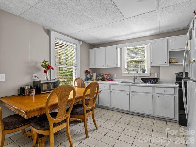110 Grady Avenue, Tryon, NC 28782