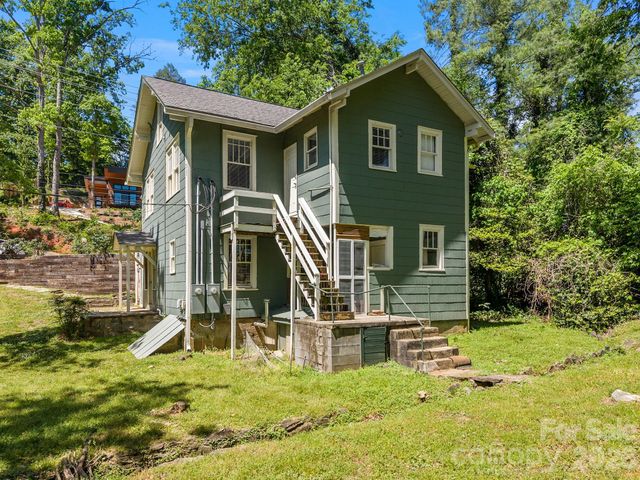 110 Grady Avenue, Tryon, NC 28782