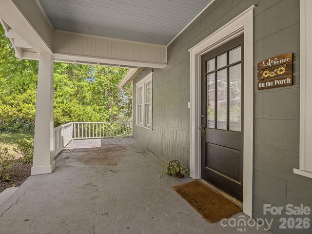110 Grady Avenue, Tryon, NC 28782