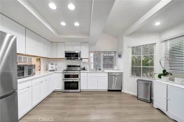 21733 Vintage, Chatsworth, CA 91311