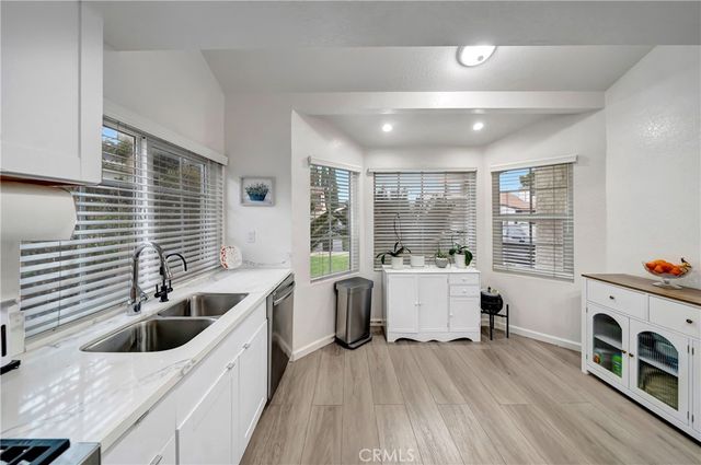 21733 Vintage, Chatsworth, CA 91311