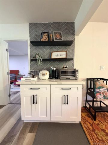 1171 Woodrail Dr, Vista, CA 92083