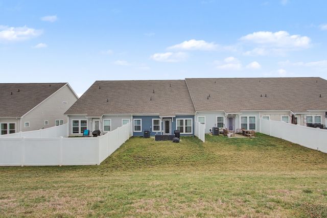1066 June Wilde Rdg, Spring Hill, TN 37174